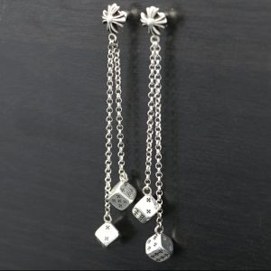 クロムハーツ ダブルダイス ドロップ ピアス