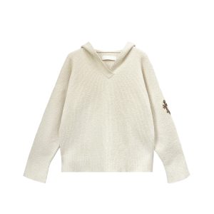クロムハーツ ヒョウ柄クロスパッチ付きカシミヤプルオーバーパーカー